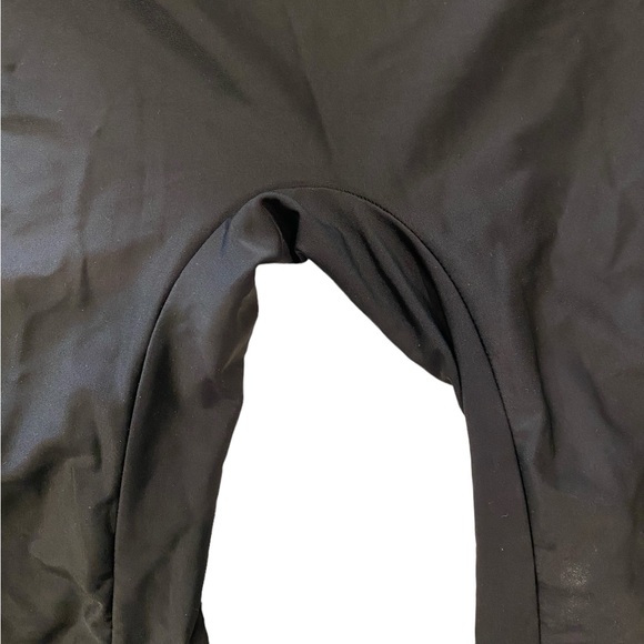 UPF 50 Women's Boyleg One Piece Swimsuit
Racerback Athletic Bathing Suit Large - Picture 5 of 8